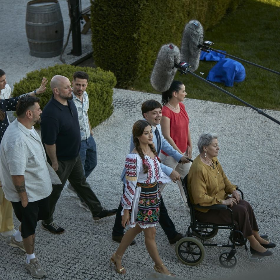 Primele imagini din Teambuilding 2, continuarea celui mai de succes film românesc, post-comunism
