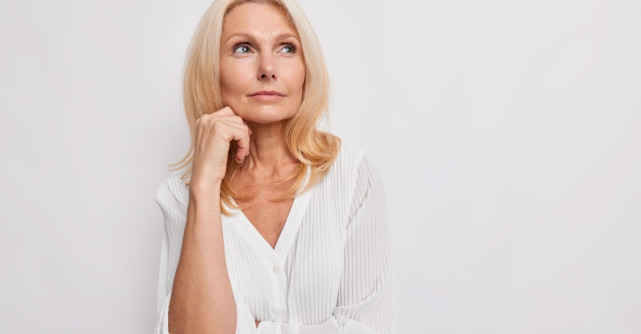 Îngrijirea tenului matur: 3 aspecte de care să ții cont pentru o piele netedă și catifelată