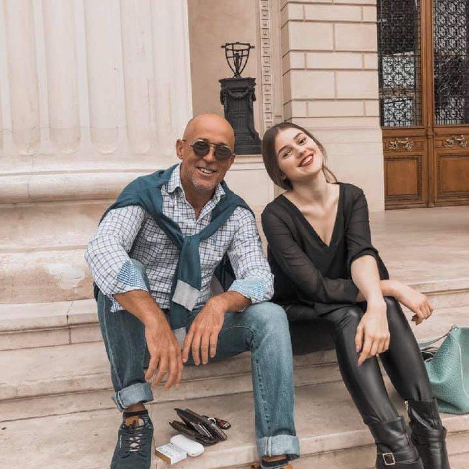 Mugur Mihăescu a devenit bunic chiar de ziua lui: Sunt cel mai fericit dintre pământeni...
