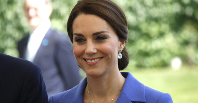 Kate Middleton reapare în public și acesta ar fi semnificația ascunsă a spectaculoasei sale rochii roșii