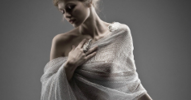 Practic: Coc voluminos inspirat de Jennifer Lopez