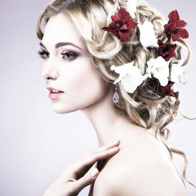 Cele mai frumoase 7 coafuri de nunta inspirate de celebritati