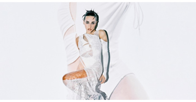 Prin ce eșec era să treacă Holy Molly la primul său concert: I-a spus mamei că urmează să trăiesc o dezamăgire