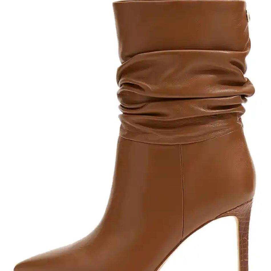 Vedetele sezonului rece: Cizmele lungi de damă