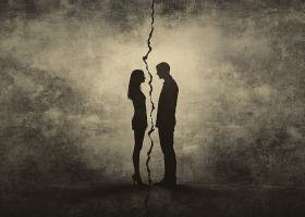 4 zodii de bărbați care încă suspină după prima lor iubire