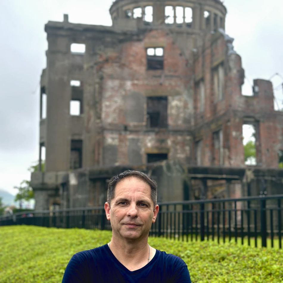 Dan Negru, șoc într-un supermarket din Capitală: Prețul urzicilor, de la tradiție la afacere!