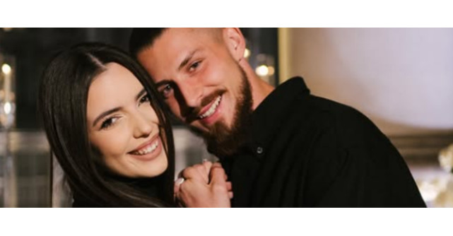 Radu Drăgușin și Ioana Stan, logodnă de vis: Tu. Eu. Mereu. Fotbalistul și-a cerut iubita în căsătorie