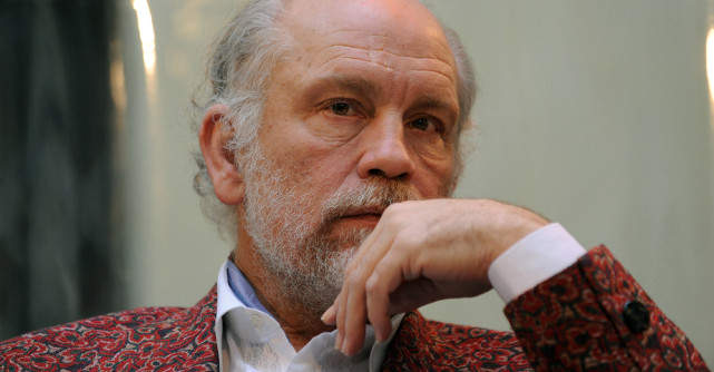 Actorul John Malkovich a aflat că are origini românești: Sunt 43% român...