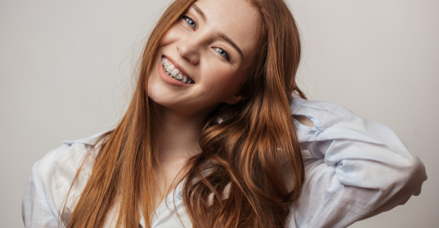 Ce facem dacă purtăm aparat dentar în perioada de izolare la domiciliu?