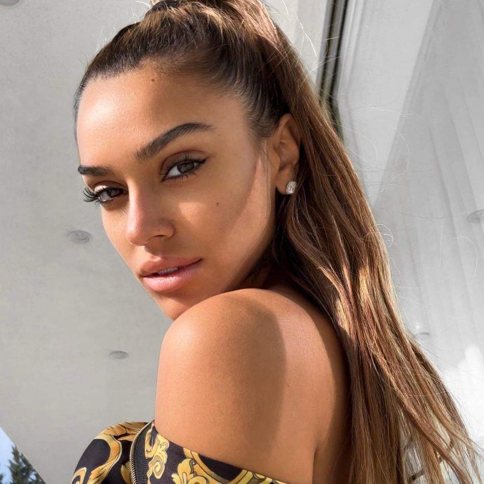 Karmen Minune și Bogdan Căplescu au divorțat oficial! Documentul care validează separarea, postat de fostul partener al artistei