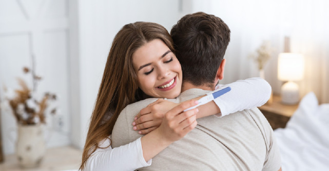 Ești fericită că ai rămas însărcinată, însă nu știi ce să faci mai departe? Iată care sunt primii pași ai sarcinii