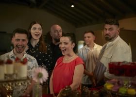 Filme noi: Primele imagini din Teambuilding 2