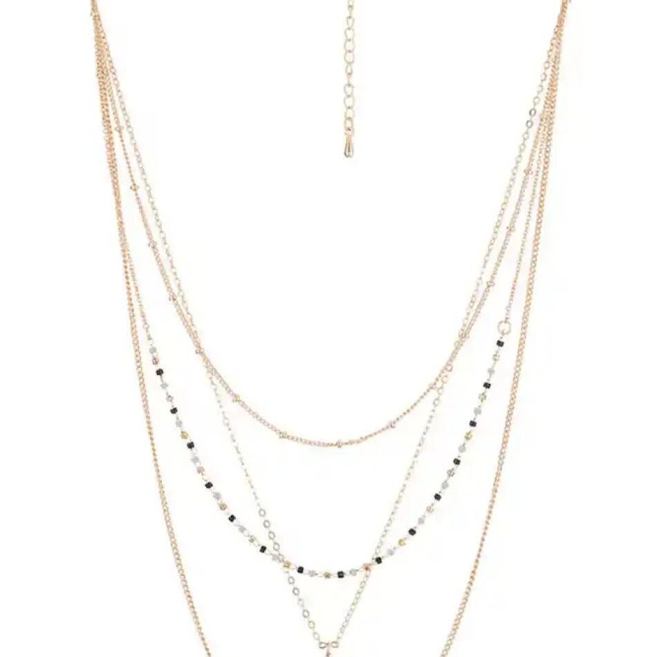 Ce modele de coliere se poartă în vara lui 2023?