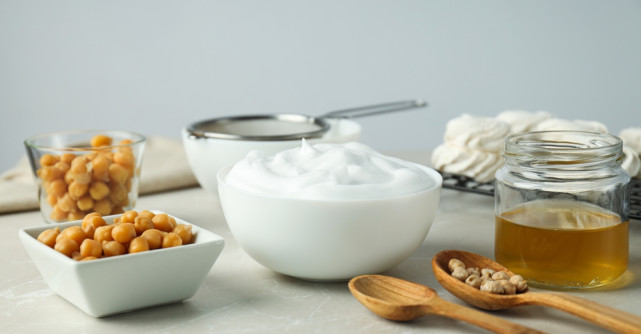 Aquafaba, ”albușul” vegan: Ce este, cum se face și la ce se folosește această alternativă vegană uimitoare