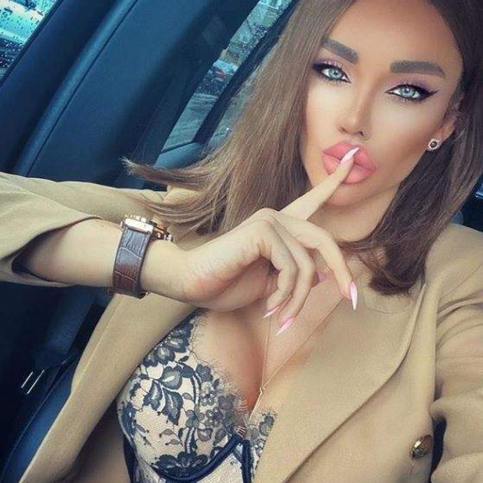 Bianca Drăgușanu, apariție de senzație la brațul lui Gabi Bădălău, la nunta Mariei Constantin. Cum a fost surprinsă diva?