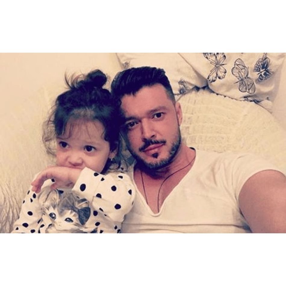 Victor Slav a plecat în vacanță cu Sofia și iubita lui, în Bulgaria. Bianca Dragușanu este în Mykonos cu Gabi Bădălău