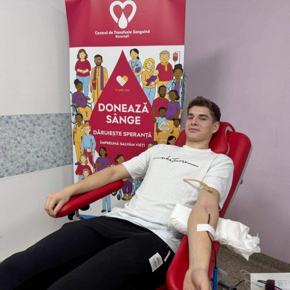 Sportivii lotului de tineret al Federației Române de Canotaj au donat sânge pentru a salva vieți