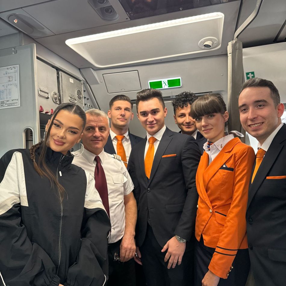 Misha Miller - Concert surpriză la 9 000 metri înălțime