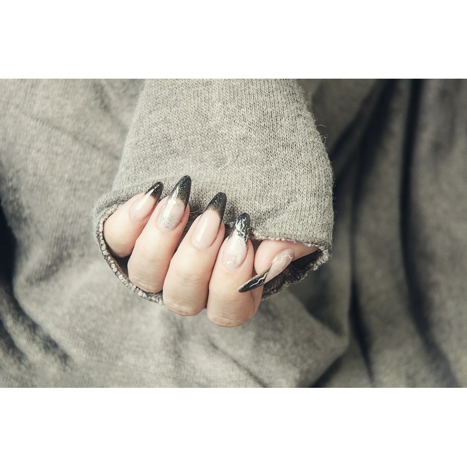 20 de modele de manichiură perfecte pentru 2023