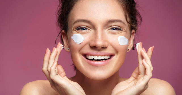Crema hidratantă : cel mai important pas pentru un ten sănătos!