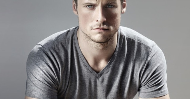 Top 5+1 motive pentru care este mai bine sa te intalnesti cu un barbat mai tanar