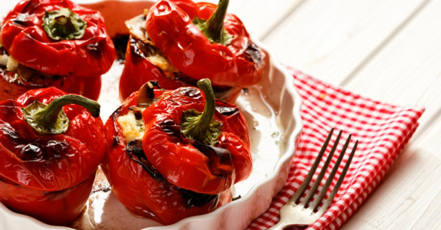 Ardei umpluţi de post. Reţeta măicuţelor de la Mănăstirea Prislop