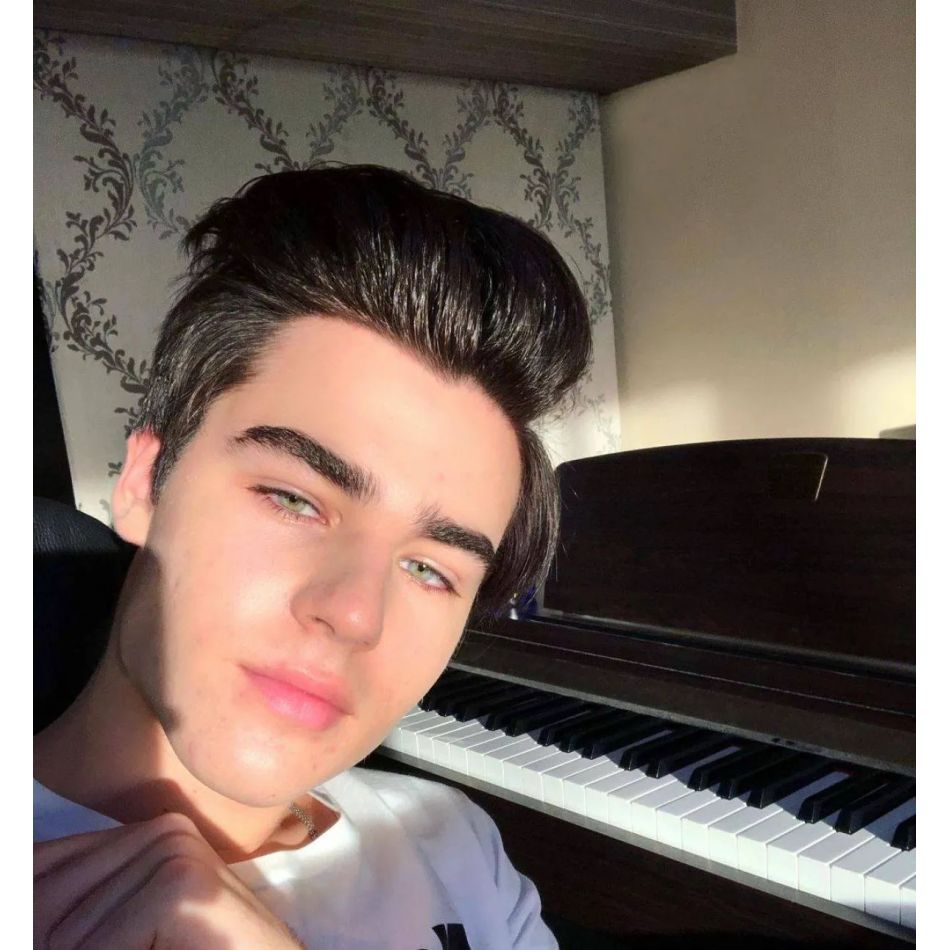 Ștefan Bănică Jr., lecție dură pentru fiul său, la primul spectacol de la Sala Palatului: Nu face excepție