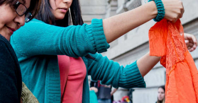 Cumparaturi cu buget redus. Unde gasesti in luna februarie haine ieftine si de calitate