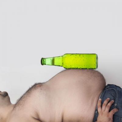 Studiu demonstrat: Cu cat burtica este mai mare, cu atat barbatul este mai bun la pat