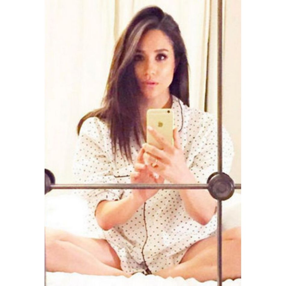 Admiratorii Casei Regale Britanice sunt convinși că Meghan Markle s-a deghizat și a participat la Încoronarea Regelui Charles