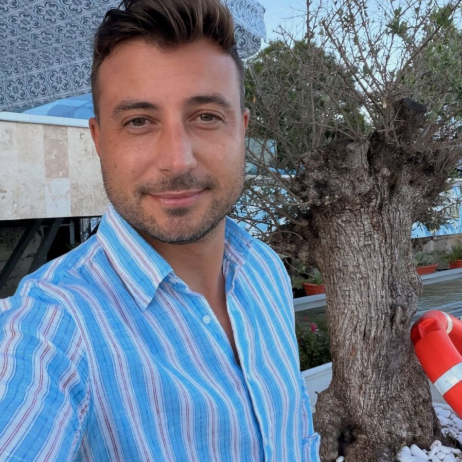 Valentin Sanfira, prima reacție după imaginile controversate cu rochia de mireasă arsă: Nu am apucături de piroman...