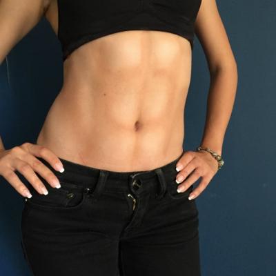 Cum sa treci de la burtica la patratele in doar doua minute?