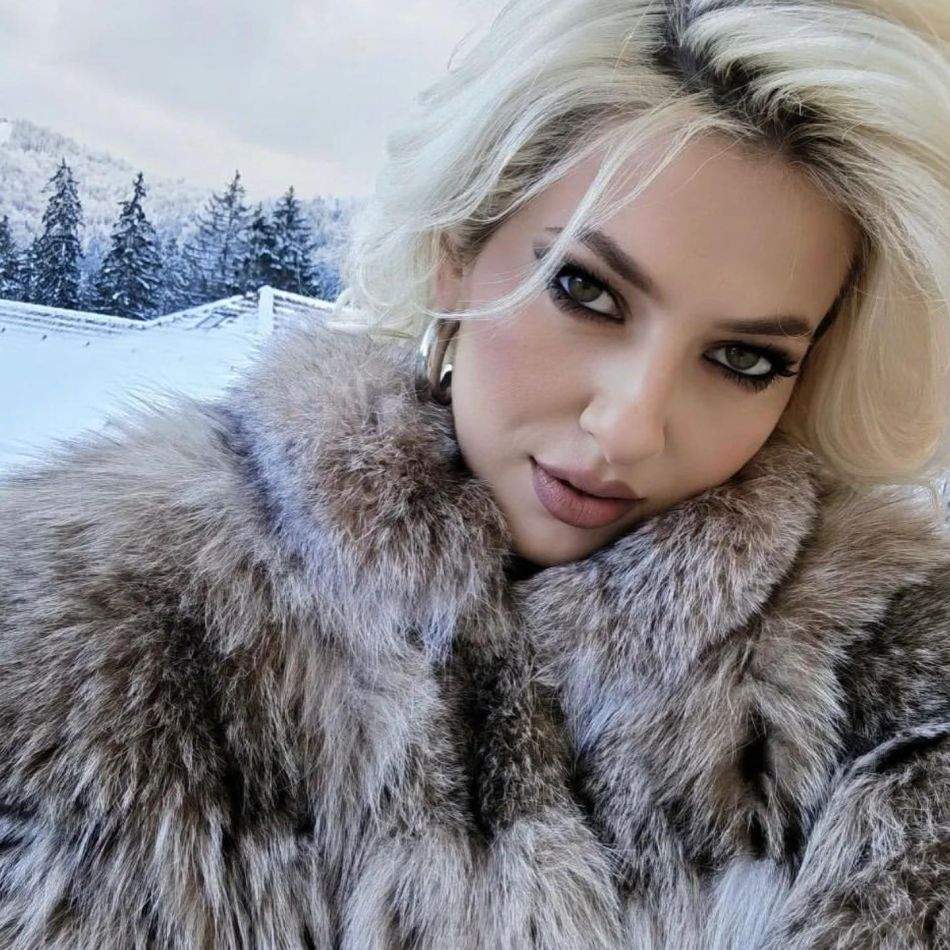 Mesajul surprinzător al Lidiei Buble, în timp ce Răzvan Simion se căsătorea cu Daliana Răducan