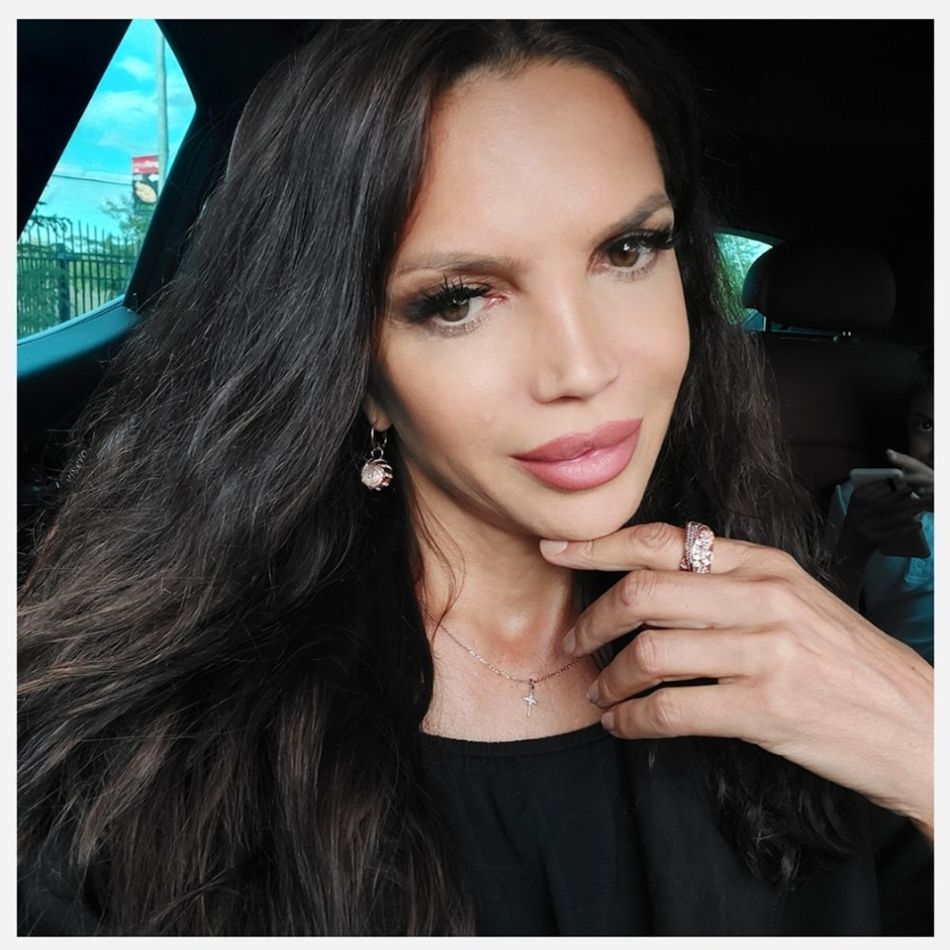 Cristina Spătar trăiește cea mai frumoasă perioadă din viața sa, după un divorț dureros. Vedeta a  fost cerută în căsătorie