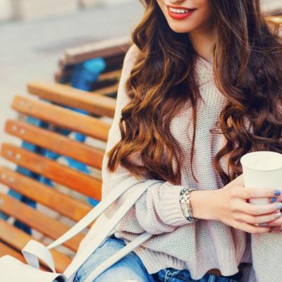 Cateva modele de pulovere reiate subtiri pentru inceput de primavara