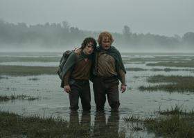 Cum arată acum Elijah Wood, la 23 de ani de la Stăpânul Inelelor