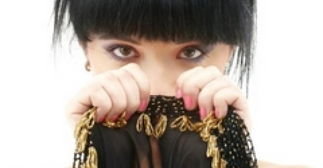 Video: Ce face maneaua din chinezi