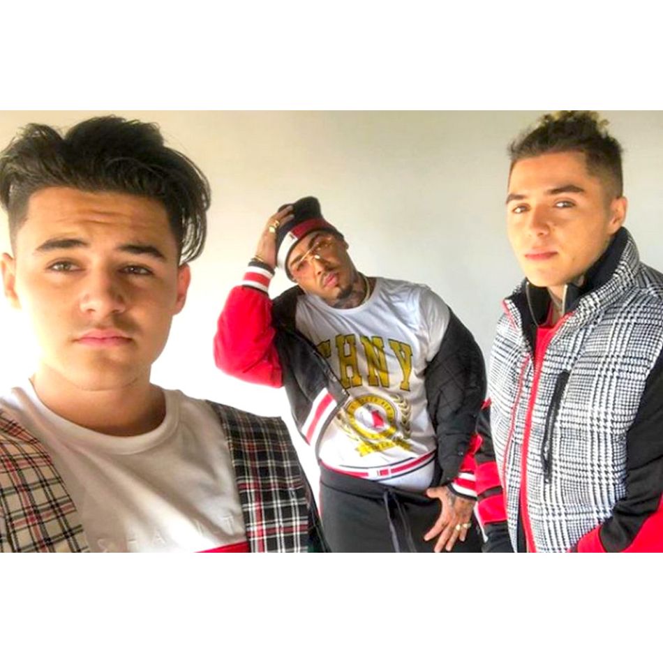 Alex Velea și Antonia amână încă o dată nunta și botezul copiilor! Akim are 6 ani și Dominic 8 ani