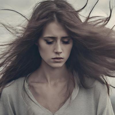 Unii oameni nu te vor înțelege niciodată... dar nu trebuie să îți pese. Mergi mai departe cu viața ta