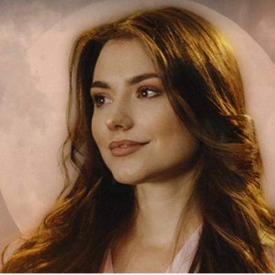  Adriana Onci lansează Îți amintești