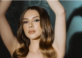 Otilia Bilionera este asaltată de fanii din India
