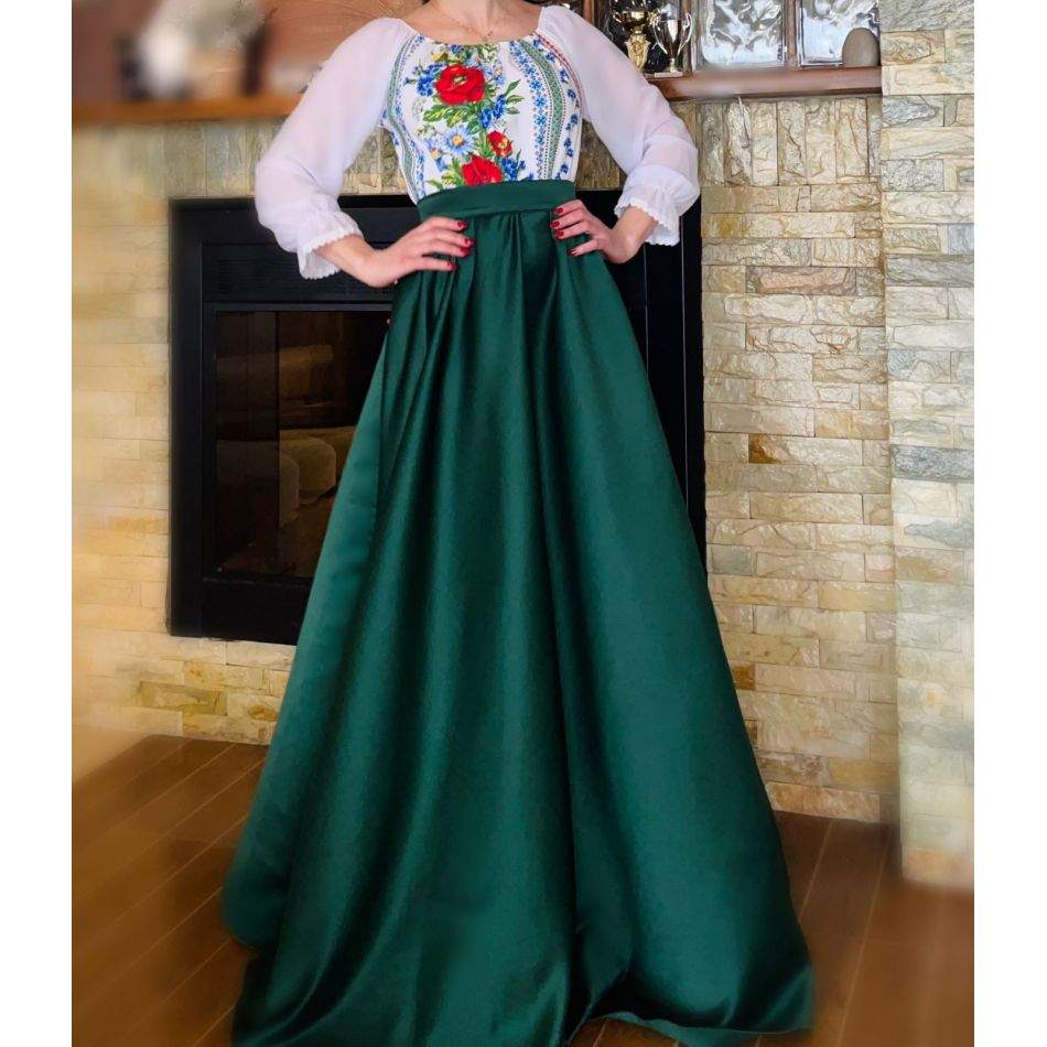 Rochii de nașă pentru nunțile anului 2023 