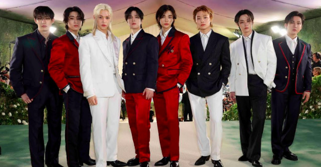 STRAY KIDS, SENZAȚIA K-POP & ACTRIȚA MADELYN CLINE ALĂTURI DE TOMMY ŞI DEE HILFIGER LA GALA MET 2024
