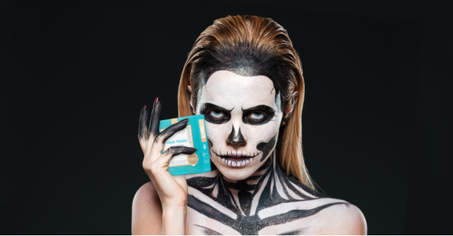 Cum îți pregătești tenul pentru un machiaj înfricoșător de Halloween