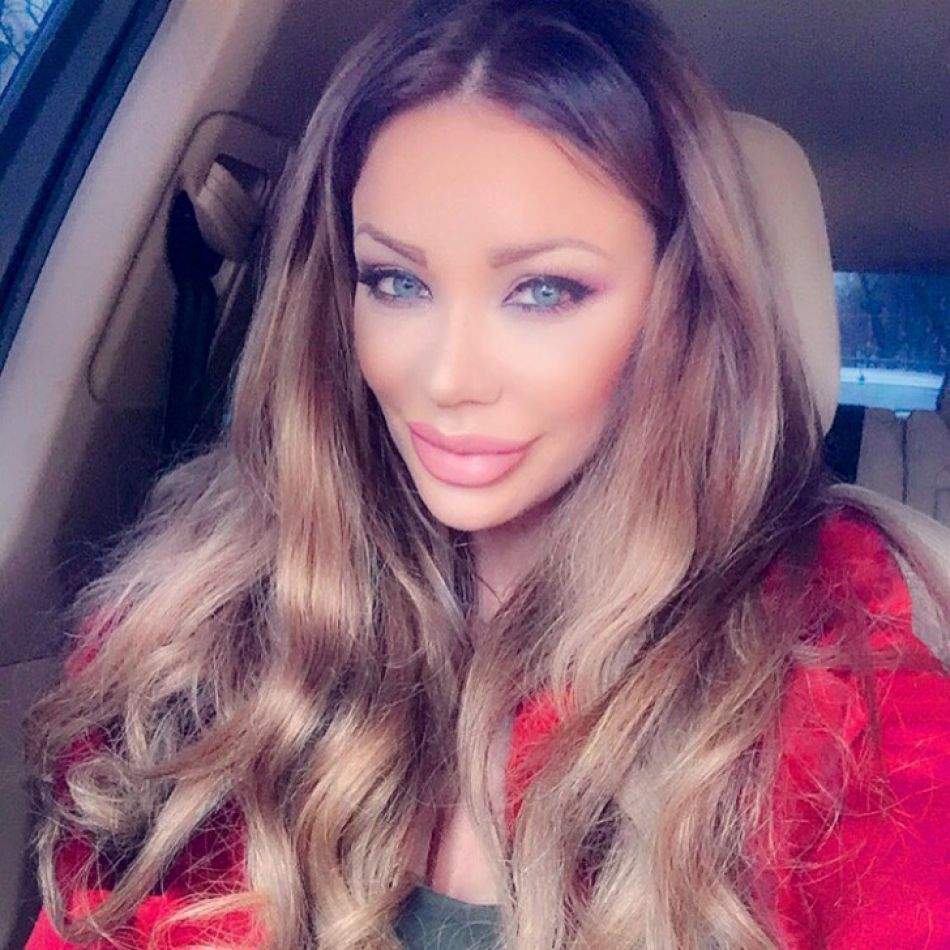 Bianca Drăgușanu, apel disperat pe Instagram! Vedeta le-a cerut ajutorul internauților în legătură cu o problemă de sănătate