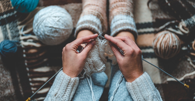 Campion și la tricotaje. Tom Daley a fost surprins tricotând în tribune la Jocurile Olimpice de la Tokyo