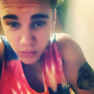 Foto: Justin Bieber sufera de o boala grava! Nu poate sa se mai deplaseze!