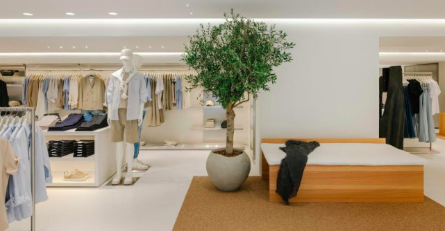 CALVIN KLEIN, INC. INAUGUREAZĂ NOUL MAGAZIN GLOBAL FLAGSHIP PE CHAMPS-ÉLYSÉES DIN PARIS, FRANȚA