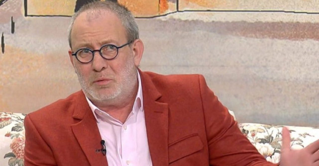 Busu nu a vrut să meargă în vacanță cu familia sa! Soția și fiica lui, sejur de vis în Turcia