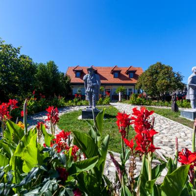 Badea Cârțan, dacul înivat de pe Columna Lui Traian: Povestea românului care a mers pe jos până la Roma pentru a-și cinsti țara